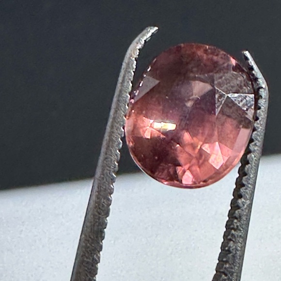 Pink Tourmaline Gemstone .90 carat oval shaped (October birthstone) - Picture 7 of 17